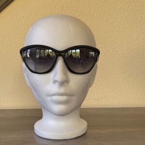 Max & Co. Elegant Black Women's Sunglasses with Case